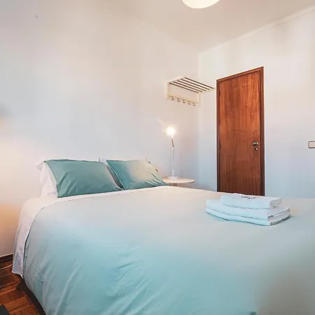 Best Houses 08 - Surf House In Baleal *