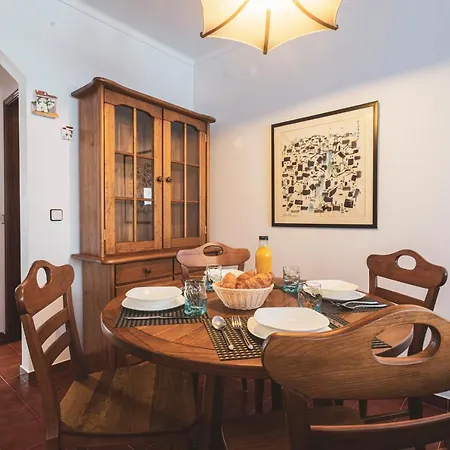 Best Houses 08 - Surf House In Baleal Peniche